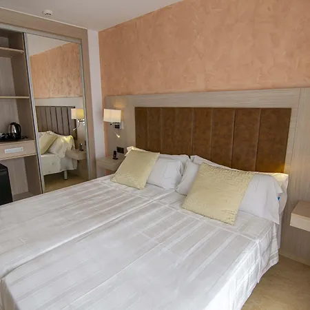 Sa Barrera - Adults Only Otel