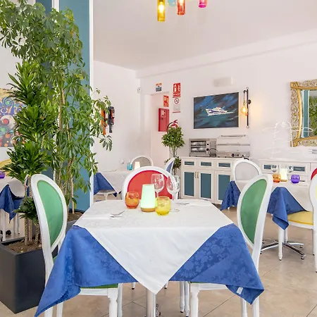 فندق سا باريرا - للكبار فقط 3*