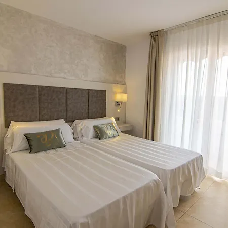 فندق سا باريرا - للكبار فقط 3*